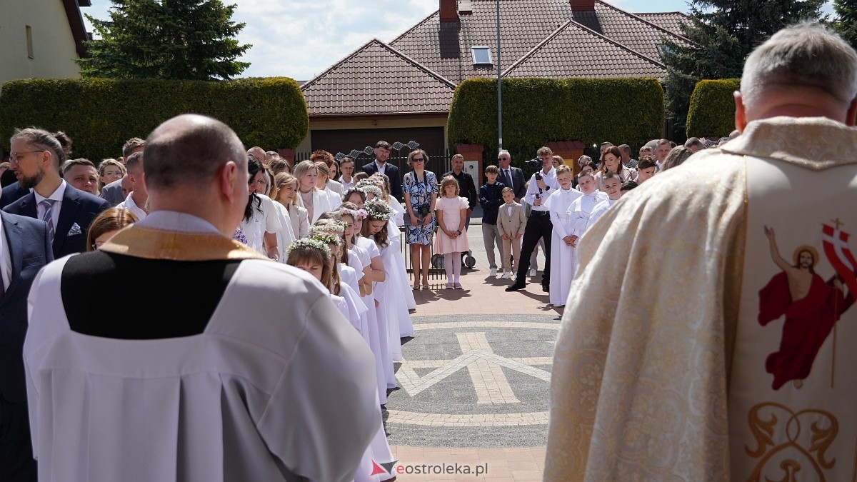 I Komunia Parafii pw. NMP Królowej Rodzin w Ostrołęce [25.05.2025] - zdjęcie #24 - eOstroleka.pl