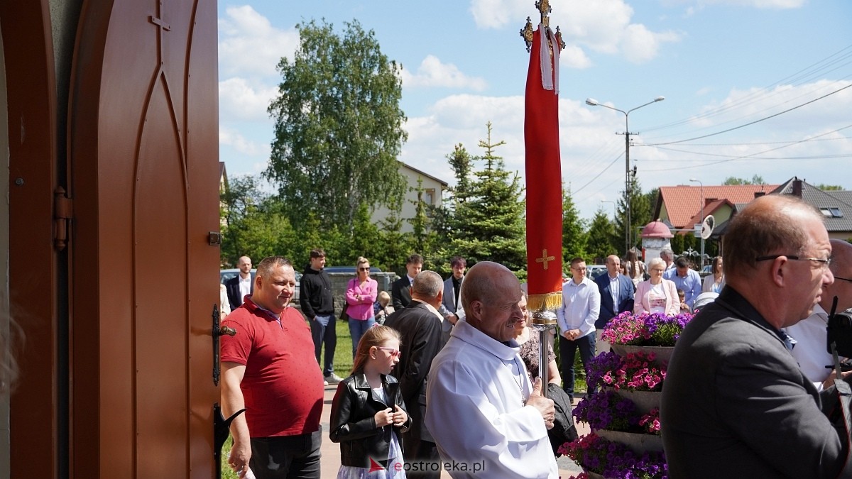 I Komunia Parafii pw. NMP Królowej Rodzin w Ostrołęce [25.05.2025] - zdjęcie #15 - eOstroleka.pl