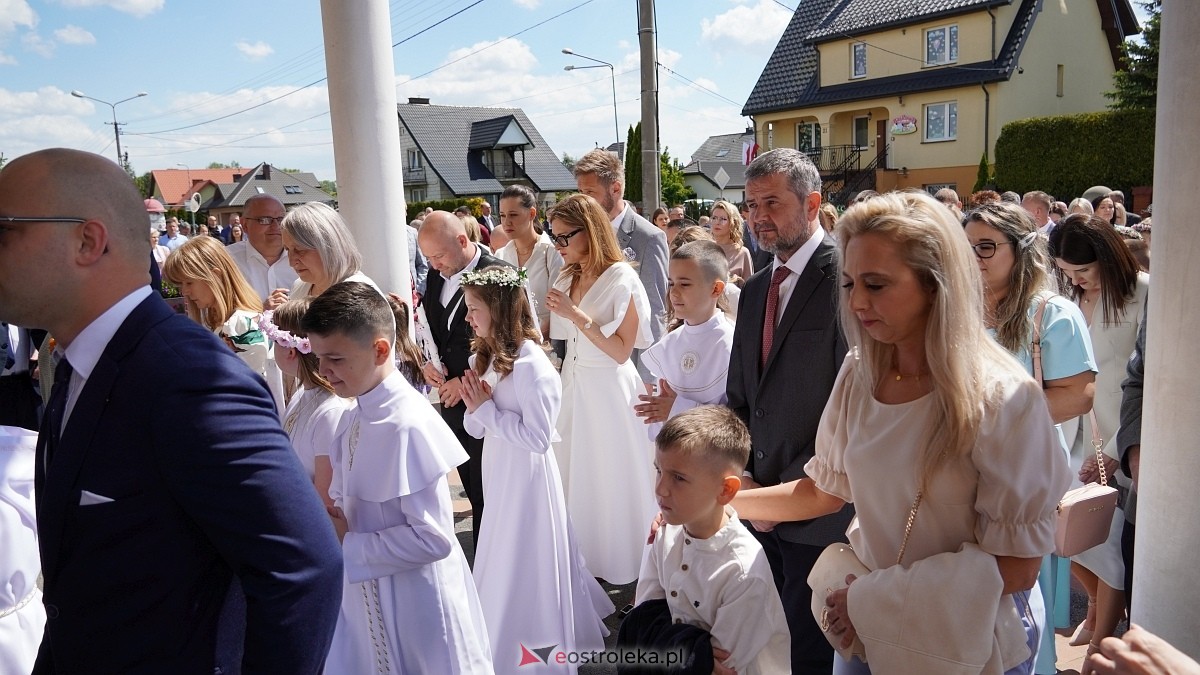 I Komunia Parafii pw. NMP Królowej Rodzin w Ostrołęce [25.05.2025] - zdjęcie #4 - eOstroleka.pl