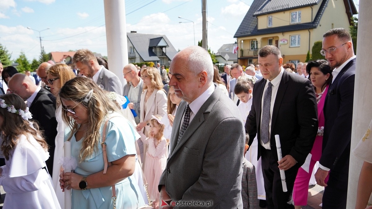 I Komunia Parafii pw. NMP Królowej Rodzin w Ostrołęce [25.05.2025] - zdjęcie #2 - eOstroleka.pl