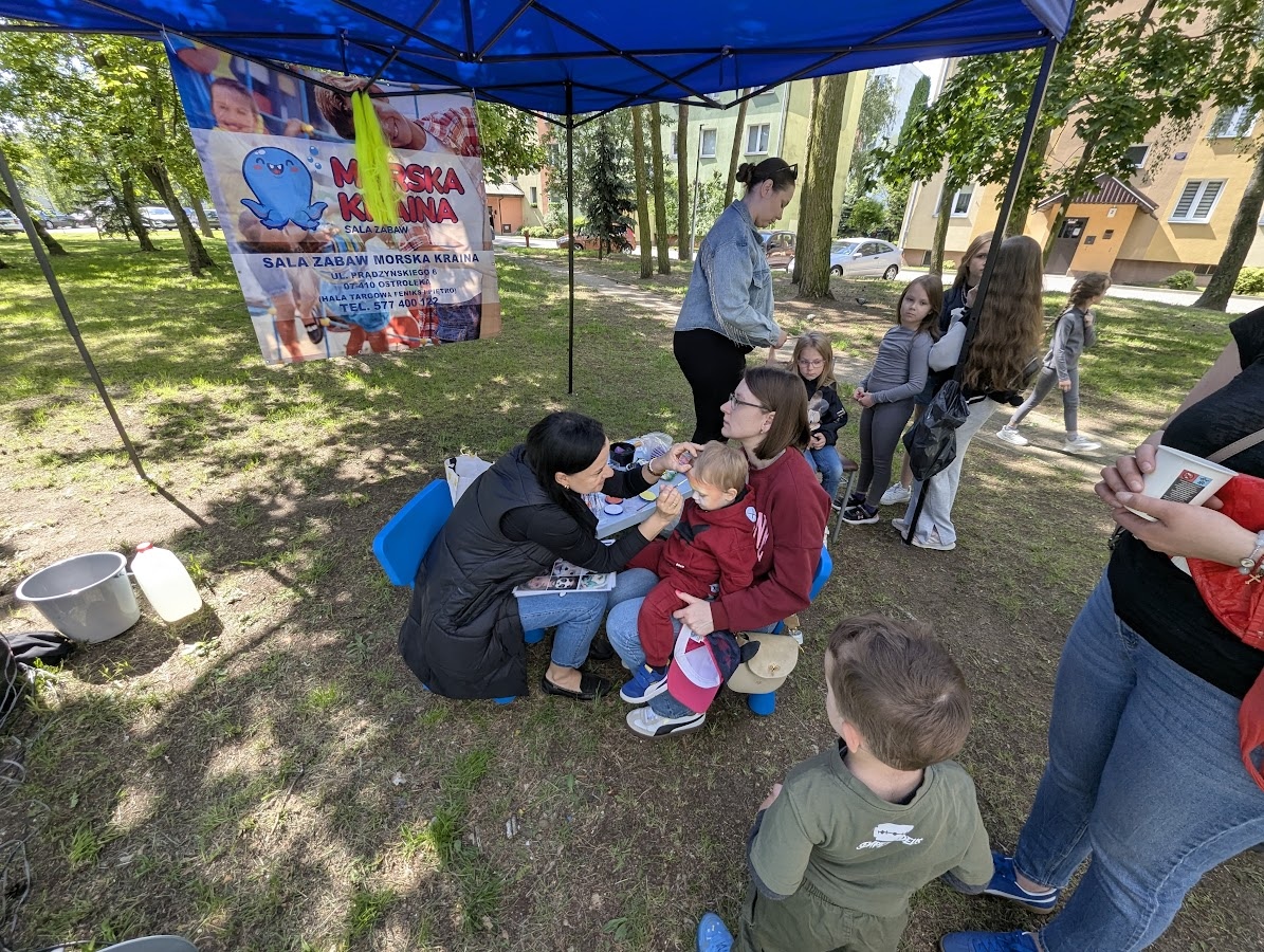 Festyn Sąsiedzkie spotkania osiedlowe [25.05.2025] - zdjęcie #30 - eOstroleka.pl