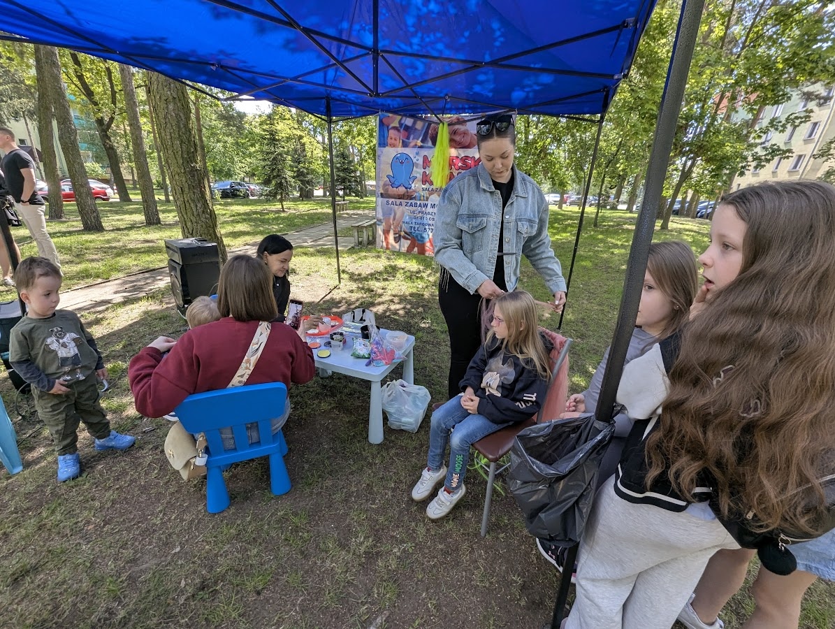 Festyn Sąsiedzkie spotkania osiedlowe [25.05.2025] - zdjęcie #29 - eOstroleka.pl