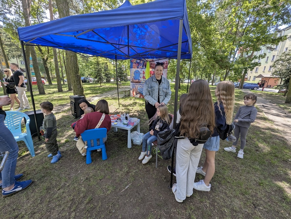 Festyn Sąsiedzkie spotkania osiedlowe [25.05.2025] - zdjęcie #26 - eOstroleka.pl