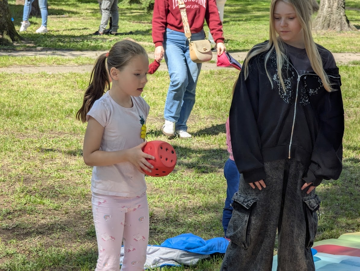 Festyn Sąsiedzkie spotkania osiedlowe [25.05.2025] - zdjęcie #18 - eOstroleka.pl