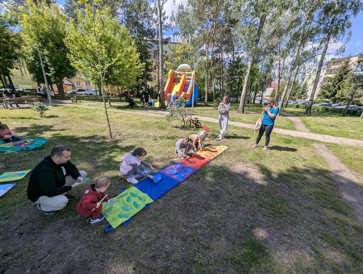 Festyn Sąsiedzkie spotkania osiedlowe [25.05.2025] - zdjęcie #14 - eOstroleka.pl