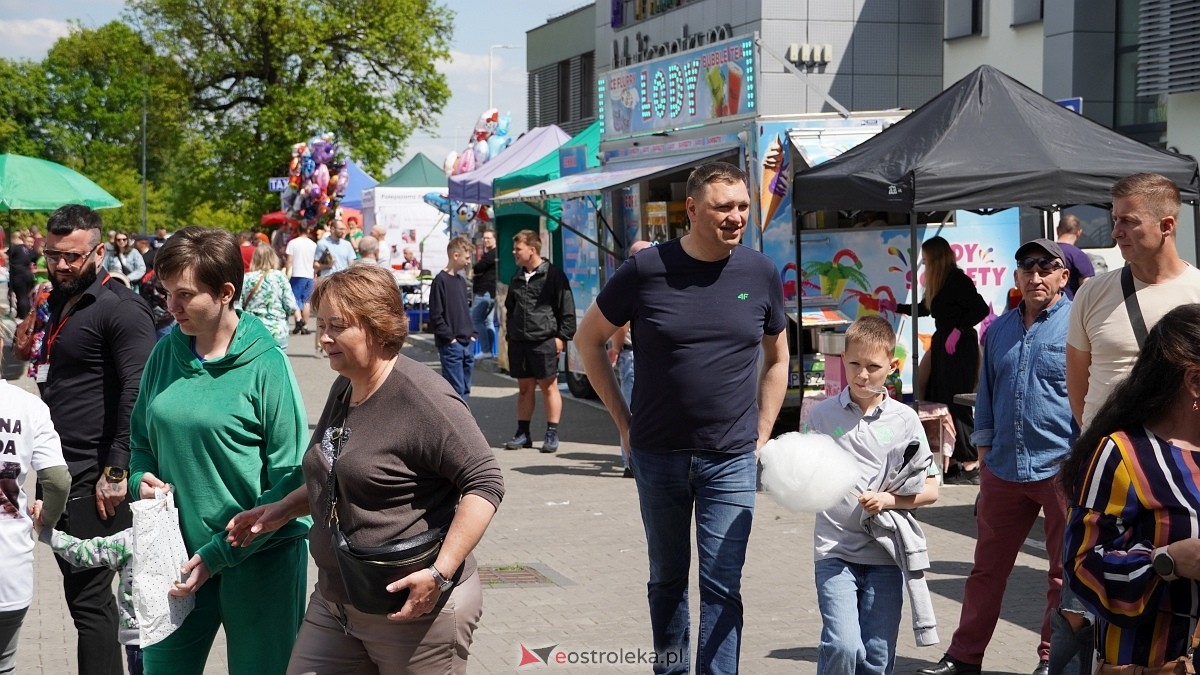 Festyn Charytatywny na osiedlu Stacja [25.05.2025] - zdjęcie #89 - eOstroleka.pl