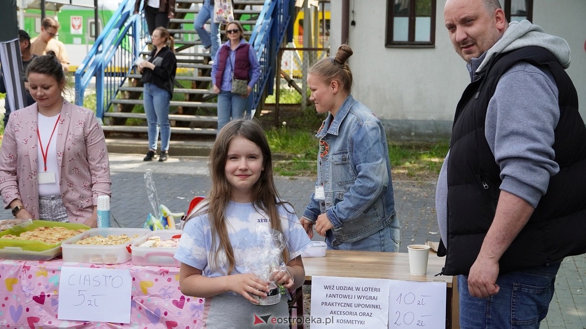 Festyn Charytatywny na osiedlu Stacja [25.05.2025] - zdjęcie #87 - eOstroleka.pl