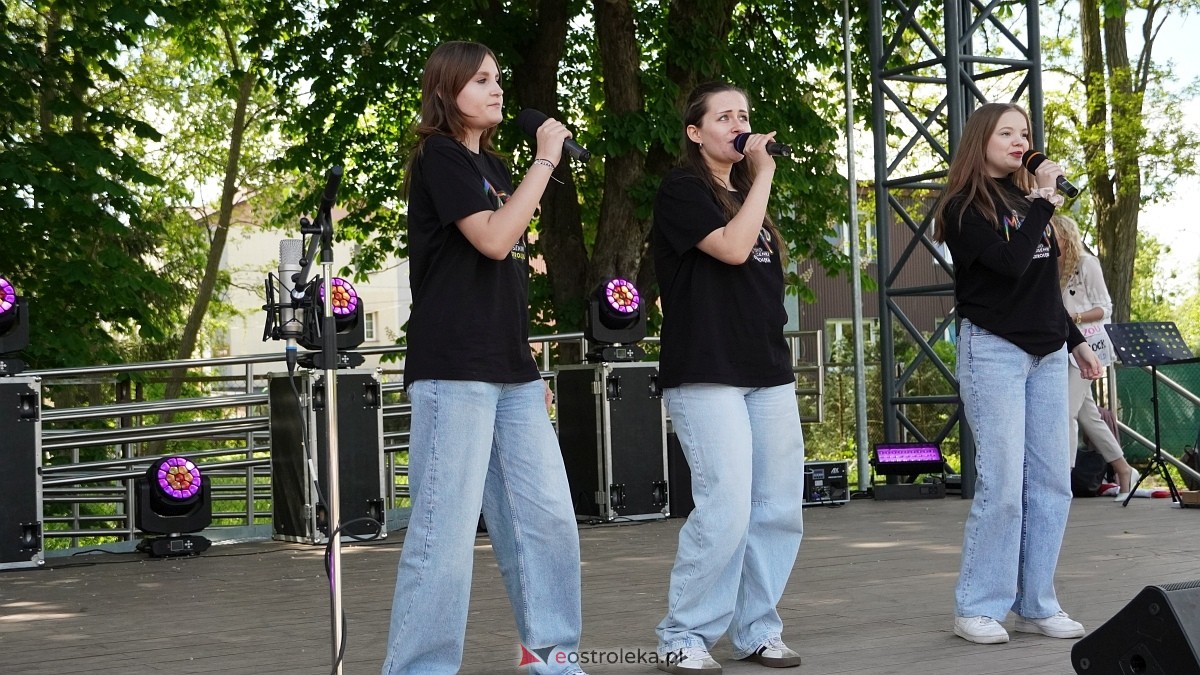 Festyn Charytatywny na osiedlu Stacja [25.05.2025] - zdjęcie #41 - eOstroleka.pl