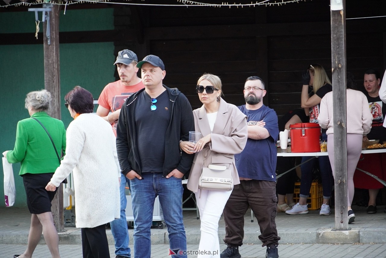 Motoryzacyjny Piknik Rodzinny w Kadzidle „Kurpie jeżdżą nisko!: MadStone [25.05.2025] - zdjęcie #36 - eOstroleka.pl