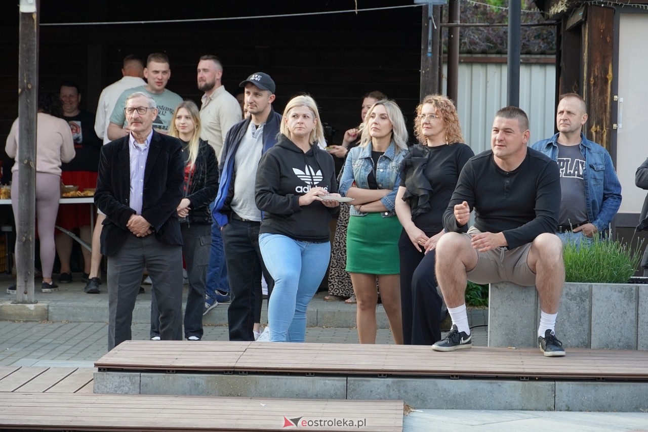 Motoryzacyjny Piknik Rodzinny w Kadzidle „Kurpie jeżdżą nisko!: MadStone [25.05.2025] - zdjęcie #35 - eOstroleka.pl