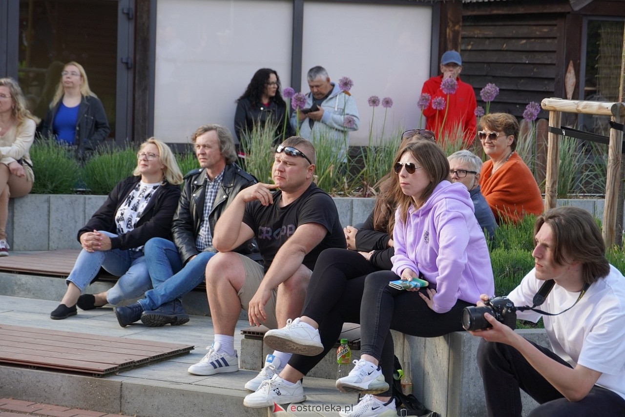 Motoryzacyjny Piknik Rodzinny w Kadzidle „Kurpie jeżdżą nisko!: MadStone [25.05.2025] - zdjęcie #33 - eOstroleka.pl