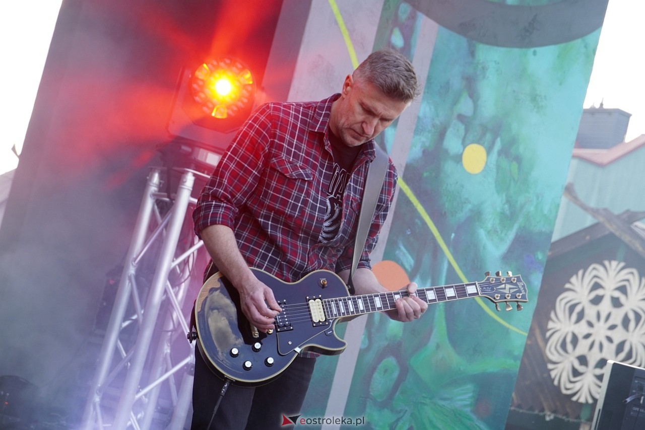 Motoryzacyjny Piknik Rodzinny w Kadzidle „Kurpie jeżdżą nisko!: MadStone [25.05.2025] - zdjęcie #23 - eOstroleka.pl