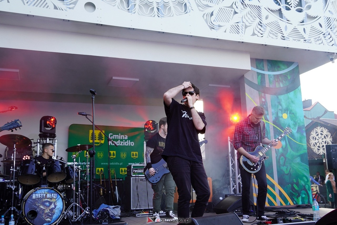 Motoryzacyjny Piknik Rodzinny w Kadzidle „Kurpie jeżdżą nisko!: MadStone [25.05.2025] - zdjęcie #22 - eOstroleka.pl