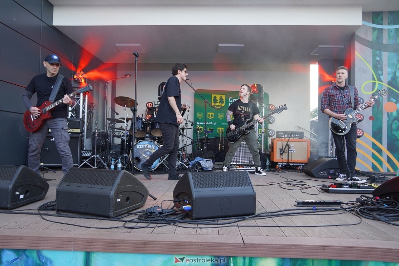 Motoryzacyjny Piknik Rodzinny w Kadzidle „Kurpie jeżdżą nisko!: MadStone [25.05.2025] - zdjęcie #19 - eOstroleka.pl