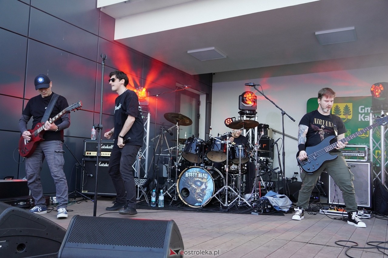 Motoryzacyjny Piknik Rodzinny w Kadzidle „Kurpie jeżdżą nisko!: MadStone [25.05.2025] - zdjęcie #14 - eOstroleka.pl