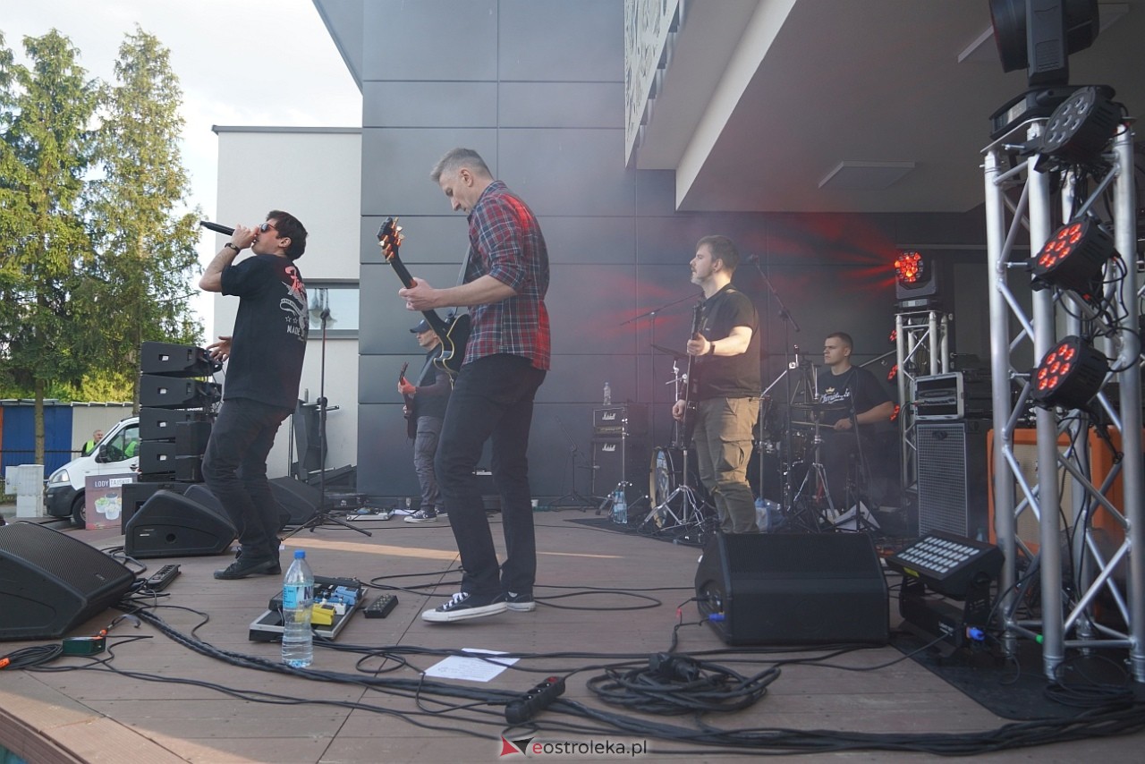 Motoryzacyjny Piknik Rodzinny w Kadzidle „Kurpie jeżdżą nisko!: MadStone [25.05.2025] - zdjęcie #7 - eOstroleka.pl