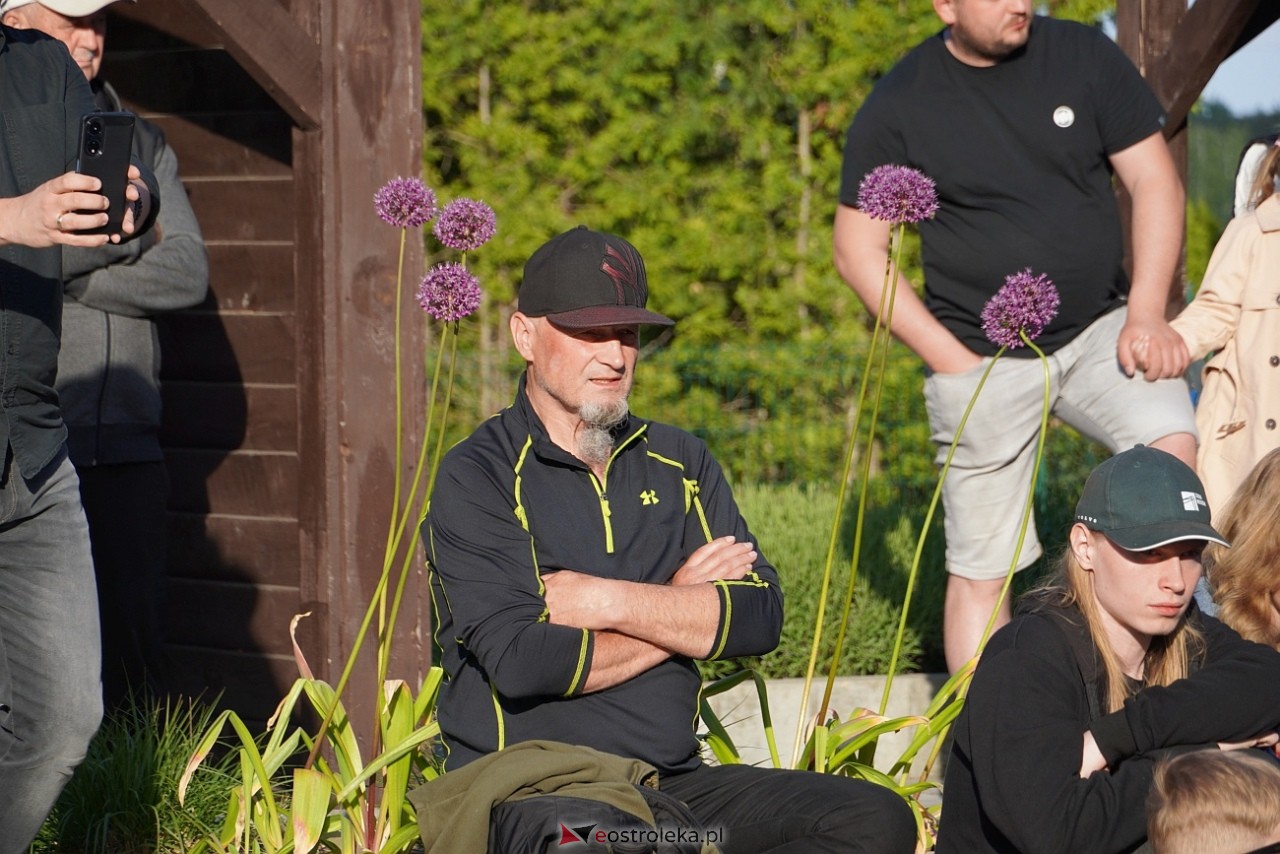 Motoryzacyjny Piknik Rodzinny w Kadzidle „Kurpie jeżdżą nisko!: MadStone [25.05.2025] - zdjęcie #3 - eOstroleka.pl