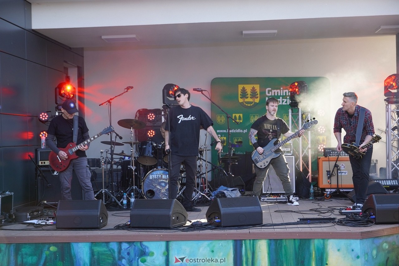 Motoryzacyjny Piknik Rodzinny w Kadzidle „Kurpie jeżdżą nisko!: MadStone [25.05.2025] - zdjęcie #1 - eOstroleka.pl