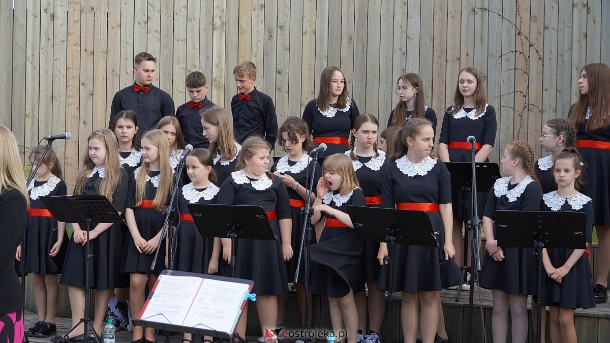 Muzyczne Lato w Tężni [25.05.2025] - zdjęcie #48 - eOstroleka.pl