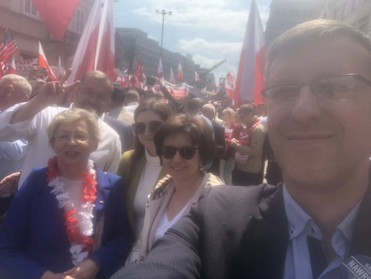Marsz poparcia Karola Nawrockiego w Warszawie [25.05.2025] - zdjęcie #20 - eOstroleka.pl