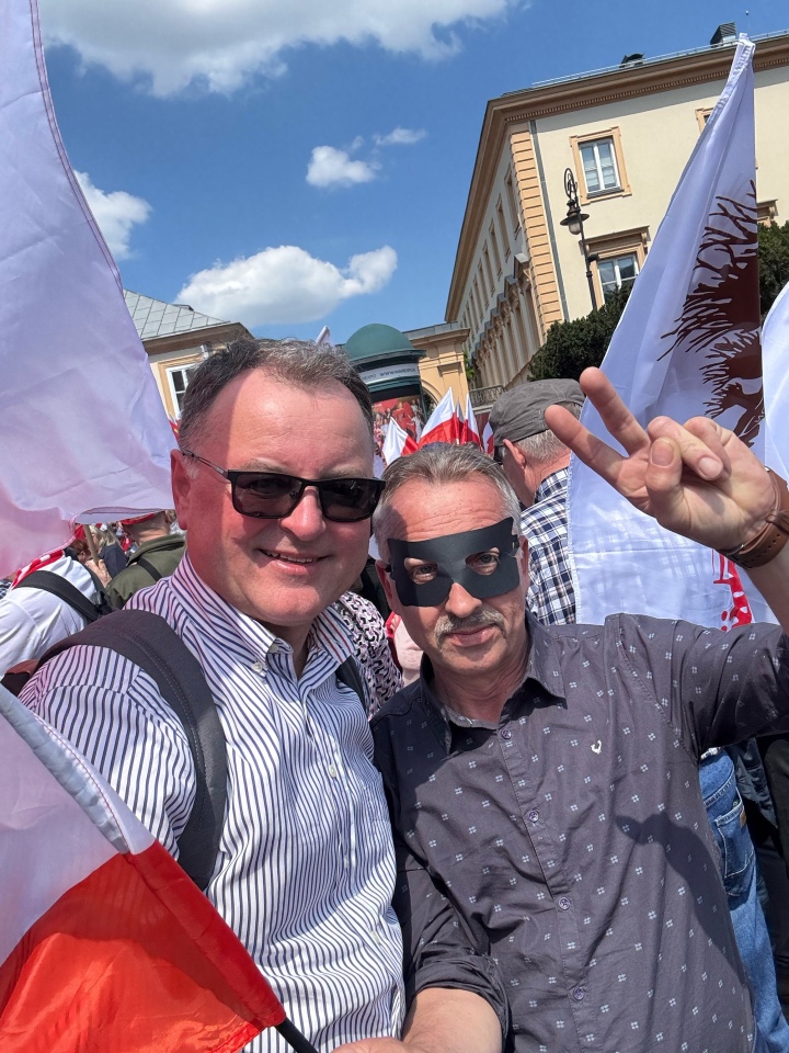 Marsz poparcia Karola Nawrockiego w Warszawie [25.05.2025] - zdjęcie #3 - eOstroleka.pl