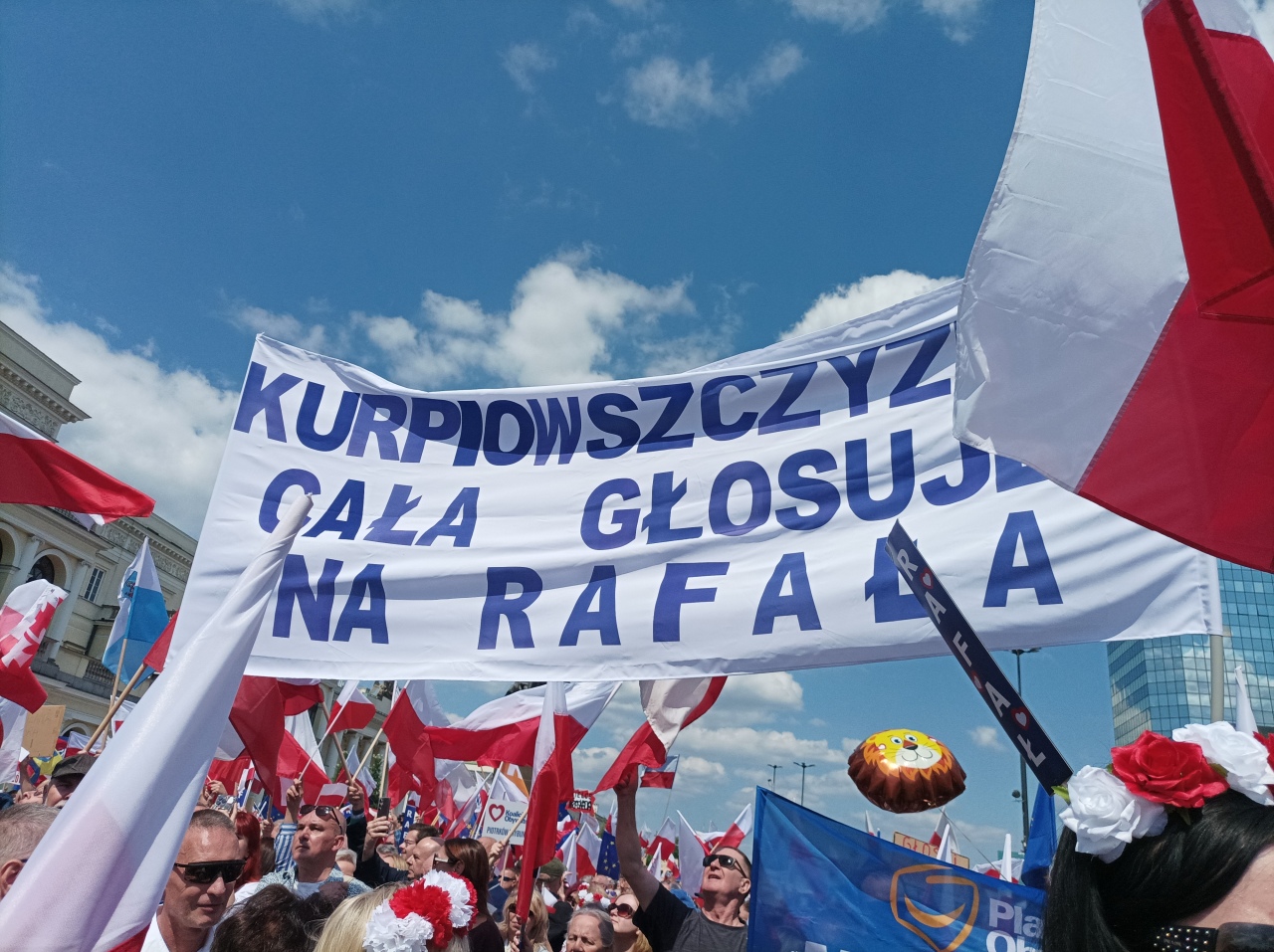 Marsz poparcia Rafała Trzaskowskiego w Warszawie [25.05.2025] - zdjęcie #5 - eOstroleka.pl