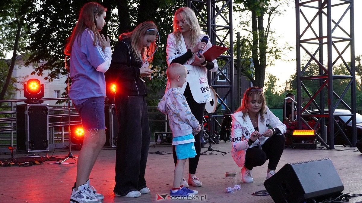 Pokaz ognia na festynie charytatywnym w Ostrołęce [25.05.2025] - zdjęcie #43 - eOstroleka.pl