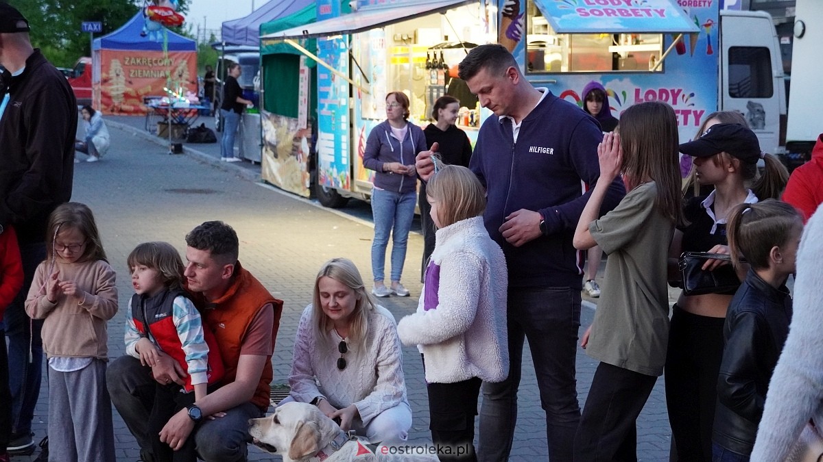 Pokaz ognia na festynie charytatywnym w Ostrołęce [25.05.2025] - zdjęcie #40 - eOstroleka.pl