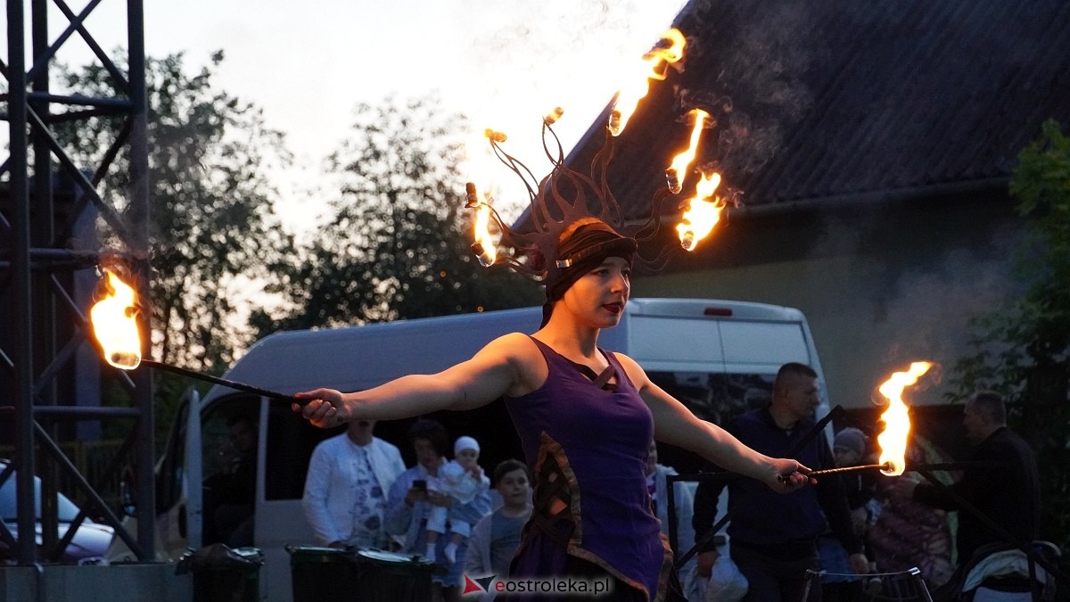 Pokaz ognia na festynie charytatywnym w Ostrołęce [25.05.2025] - zdjęcie #26 - eOstroleka.pl