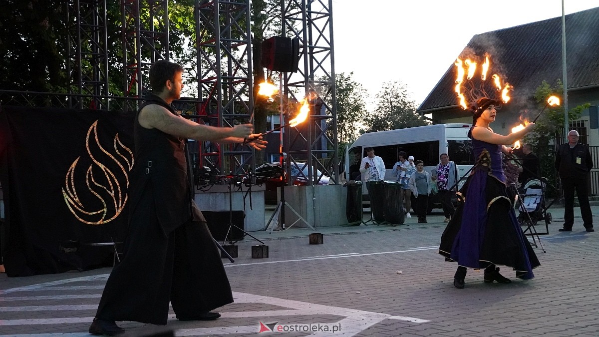 Pokaz ognia na festynie charytatywnym w Ostrołęce [25.05.2025] - zdjęcie #24 - eOstroleka.pl