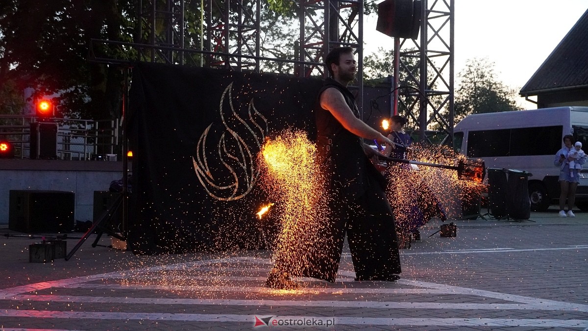 Pokaz ognia na festynie charytatywnym w Ostrołęce [25.05.2025] - zdjęcie #19 - eOstroleka.pl