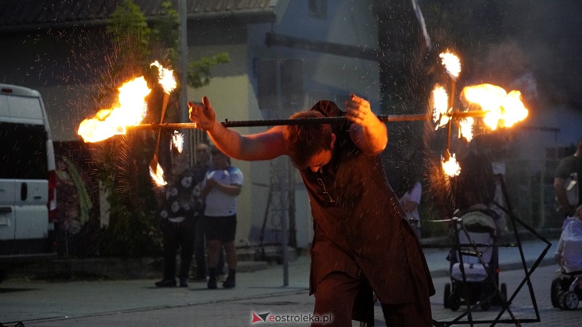 Pokaz ognia na festynie charytatywnym w Ostrołęce [25.05.2025] - zdjęcie #14 - eOstroleka.pl