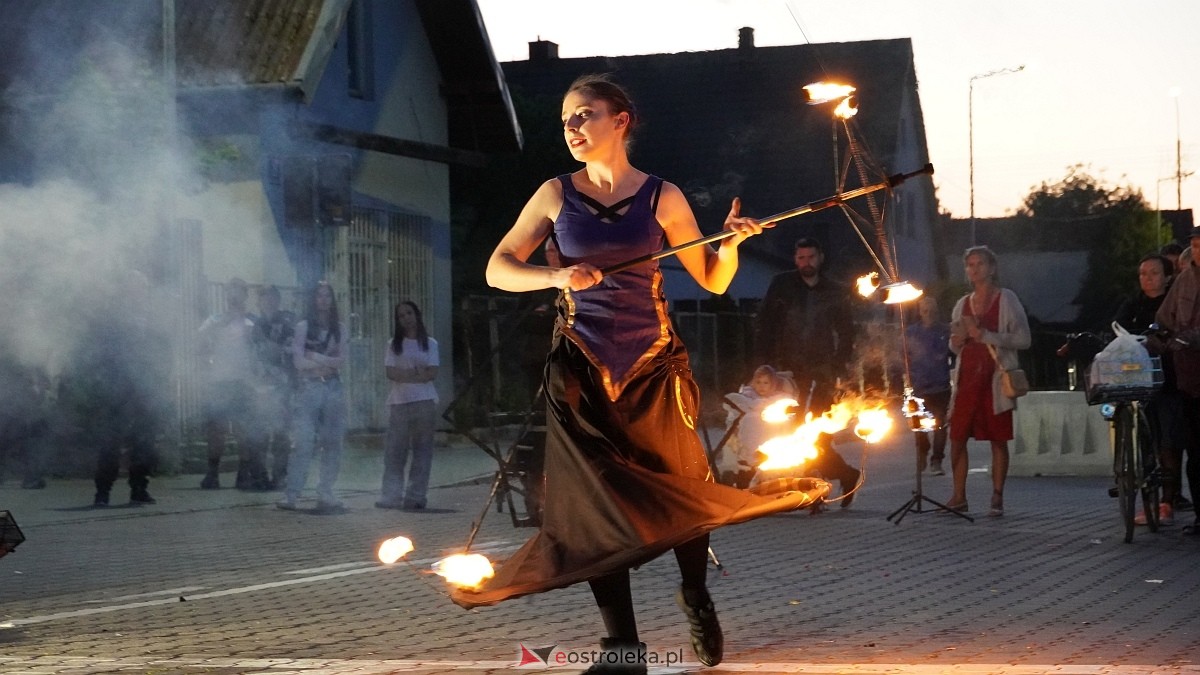 Pokaz ognia na festynie charytatywnym w Ostrołęce [25.05.2025] - zdjęcie #3 - eOstroleka.pl