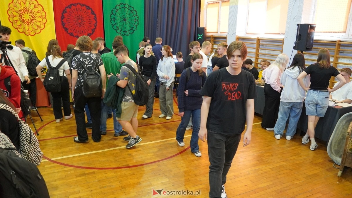 Licealne Muzearia 2025 w II LO w Ostrołęce [27.05.2025] - zdjęcie #75 - eOstroleka.pl