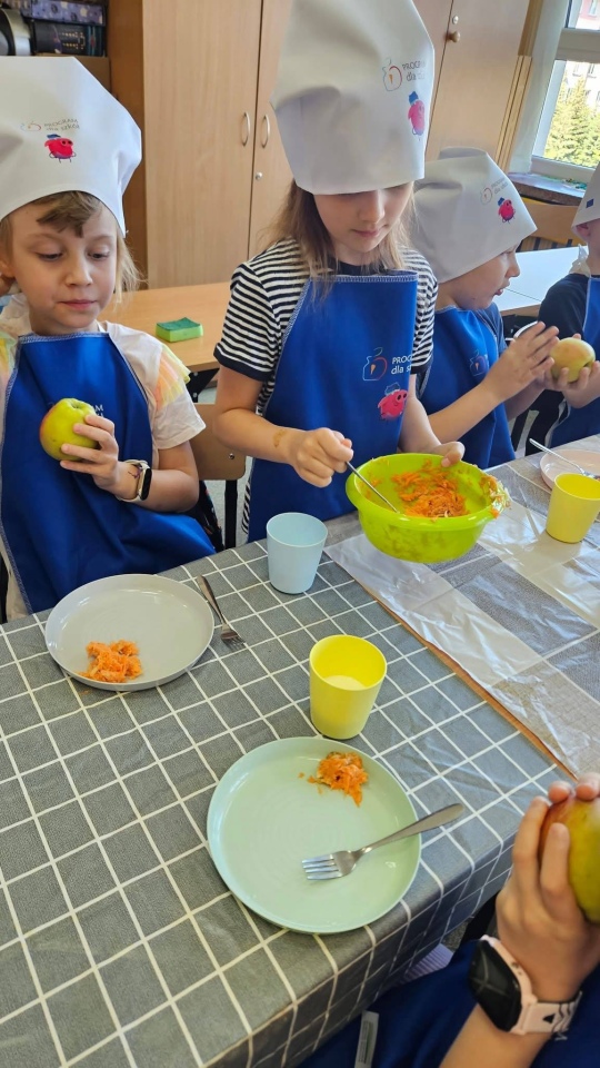 Warsztaty żywieniowe w Szkole Podstawowej nr 10 w Ostrołęce  - zdjęcie #28 - eOstroleka.pl