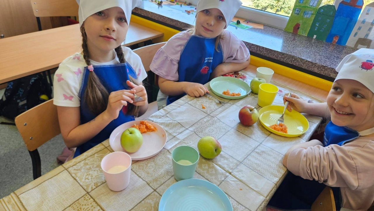 Warsztaty żywieniowe w Szkole Podstawowej nr 10 w Ostrołęce  - zdjęcie #27 - eOstroleka.pl