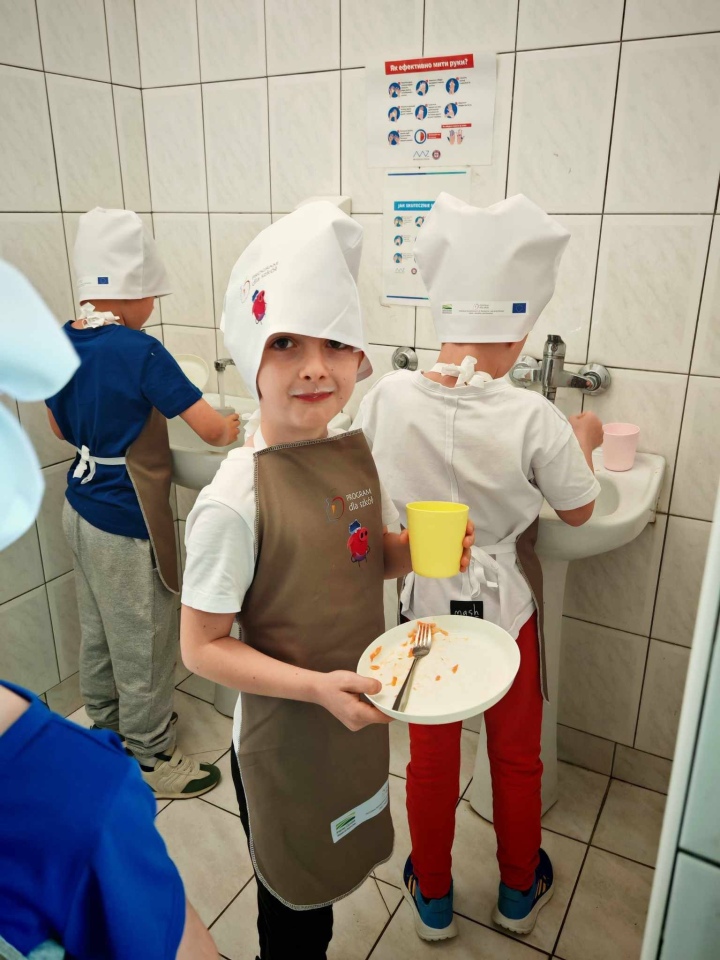 Warsztaty żywieniowe w Szkole Podstawowej nr 10 w Ostrołęce  - zdjęcie #4 - eOstroleka.pl