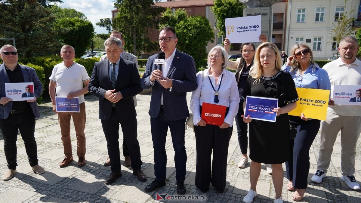 KO, Polska 2050, Lewica i PSL wspierają Trzaskowskiego - konferencja na Placu Bema w Ostrołęce [27.05.2025] - zdjęcie #7 - eOstroleka.pl