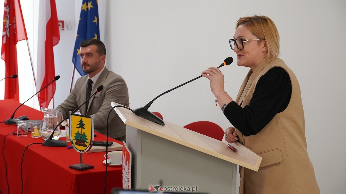 Dzień Samorządowca w Gminie Lelis i promocja monografii Dzieje Lelisa i okolic [27.05.2025] - zdjęcie #26 - eOstroleka.pl