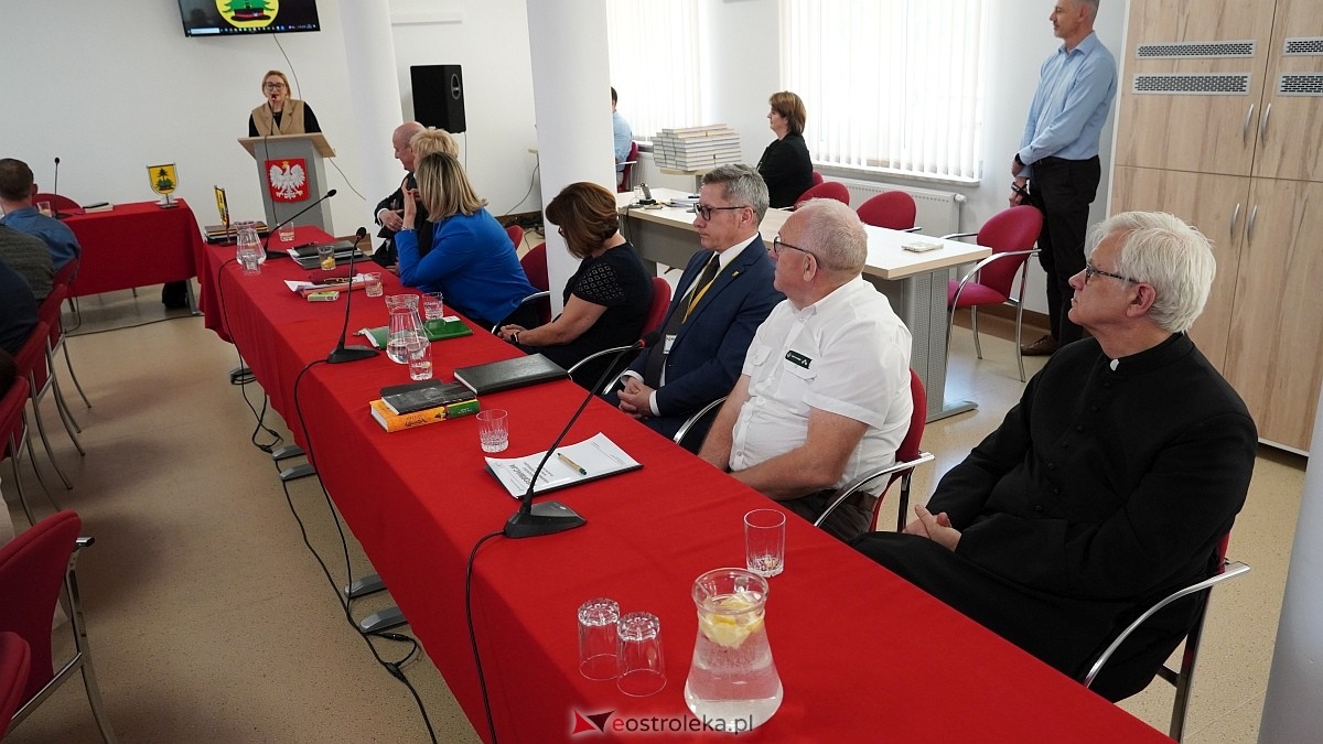  Dzień Samorządowca w Gminie Lelis i promocja monografii Dzieje Lelisa i okolic [27.05.2025] - zdjęcie #20 - eOstroleka.pl