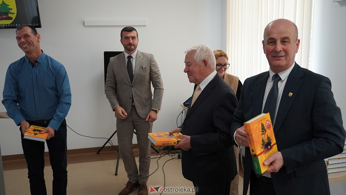  Dzień Samorządowca w Gminie Lelis i promocja monografii Dzieje Lelisa i okolic [27.05.2025] - zdjęcie #31 - eOstroleka.pl