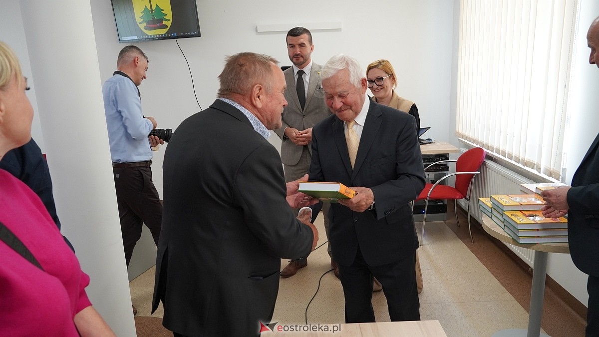  Dzień Samorządowca w Gminie Lelis i promocja monografii Dzieje Lelisa i okolic [27.05.2025] - zdjęcie #9 - eOstroleka.pl