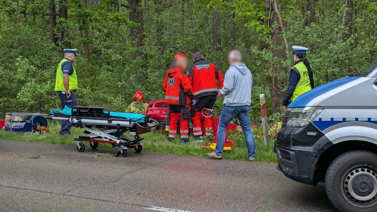 Wypadek w Czarnowcu [29.05.2025] - zdjęcie #17 - eOstroleka.pl