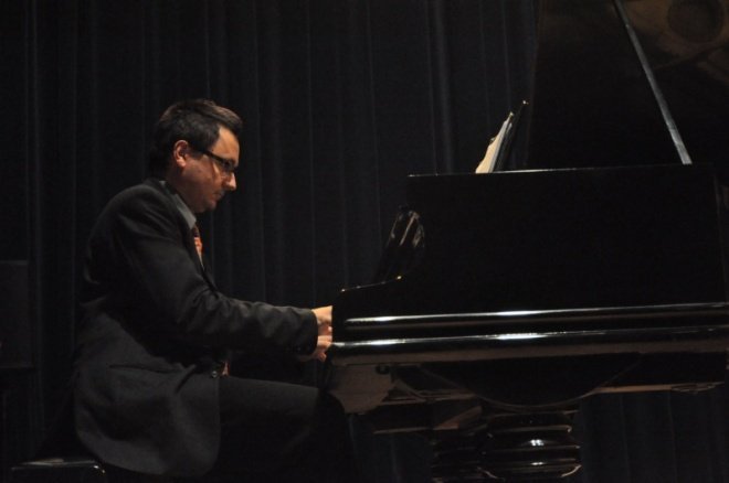 Polskie impresje taneczne - spotaknia z muzyką w OCK (28.IX.2011) - zdjęcie #4 - eOstroleka.pl