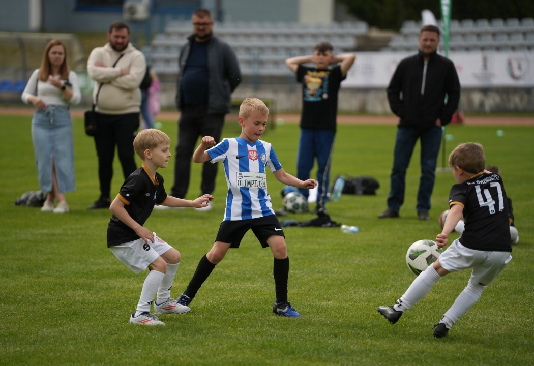 Sukcesy młodych piłkarzy AMP Ostrołęka [29.05.2025] - zdjęcie #29 - eOstroleka.pl