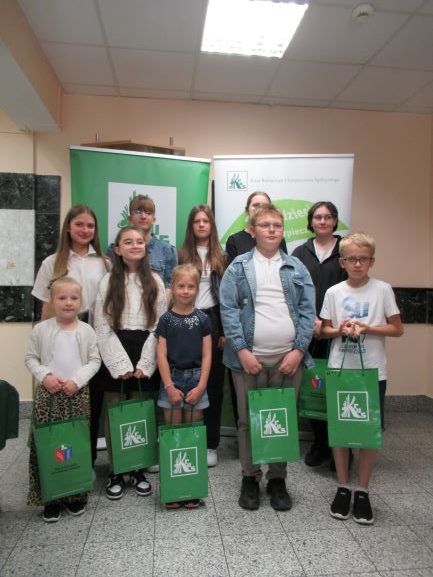 XV Ogólnopolskiego Konkursu Plastycznego dla Dzieci „Wioski bez troski [27.05.2025] - zdjęcie #3 - eOstroleka.pl