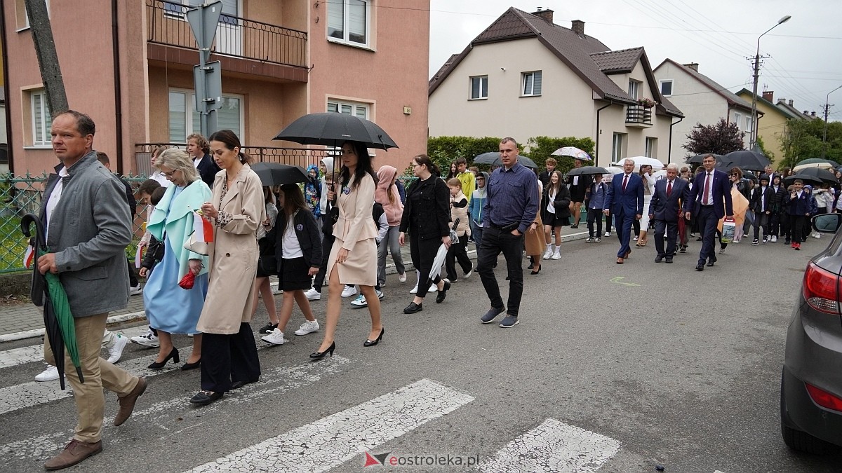 Jubileusz 65-lecia w Szkole Podstawowej im. Gen. Józefa Bema w Rzekuniu [29.05.2025]  - zdjęcie #221 - eOstroleka.pl