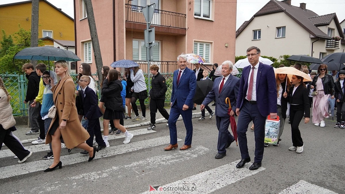 Jubileusz 65-lecia w Szkole Podstawowej im. Gen. Józefa Bema w Rzekuniu [29.05.2025]  - zdjęcie #219 - eOstroleka.pl