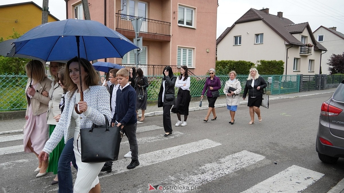 Jubileusz 65-lecia w Szkole Podstawowej im. Gen. Józefa Bema w Rzekuniu [29.05.2025]  - zdjęcie #203 - eOstroleka.pl