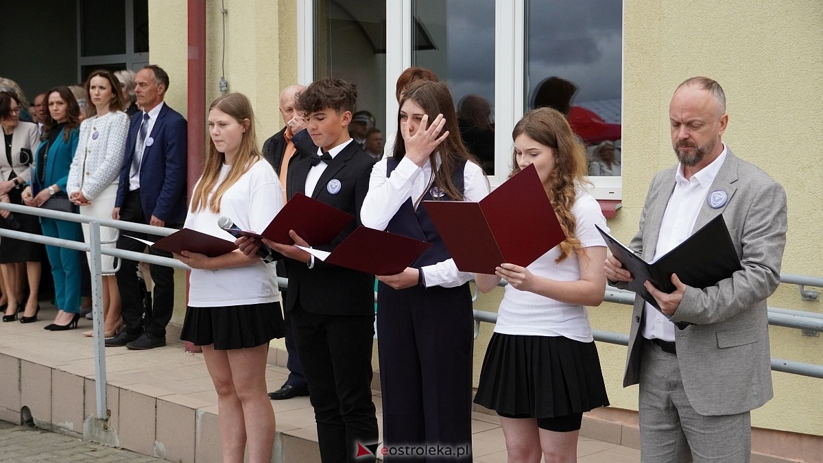 Jubileusz 65-lecia w Szkole Podstawowej im. Gen. Józefa Bema w Rzekuniu [29.05.2025]  - zdjęcie #139 - eOstroleka.pl